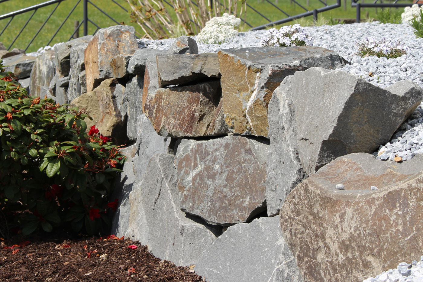 Garten- und Landschaftsbau Martin Grüber | Natursteinmauer